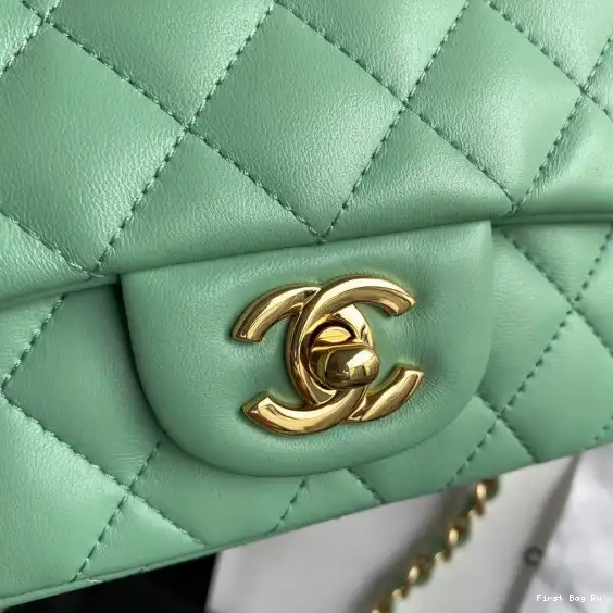 First Bag Ru CHANEL FLAP 17CM BAG 0607